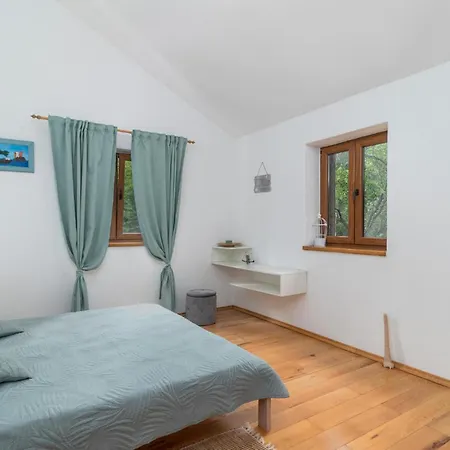 Beautiful In Dolinci With Sauna * Grižane