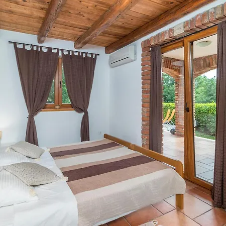 Pet Friendly In Dolinci With Sauna