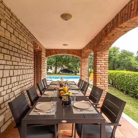 Pet Friendly In Dolinci With Sauna