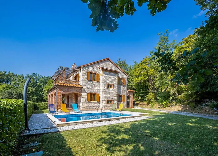 Beautiful In Dolinci With Sauna Grižane